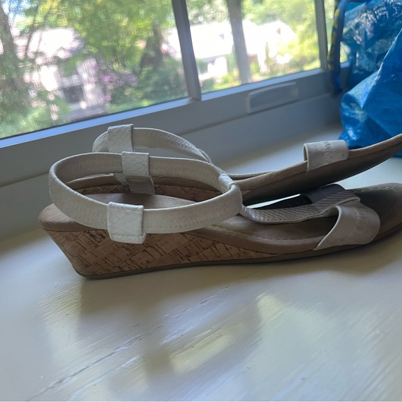 Alfani wedges - Picture 2 of 2